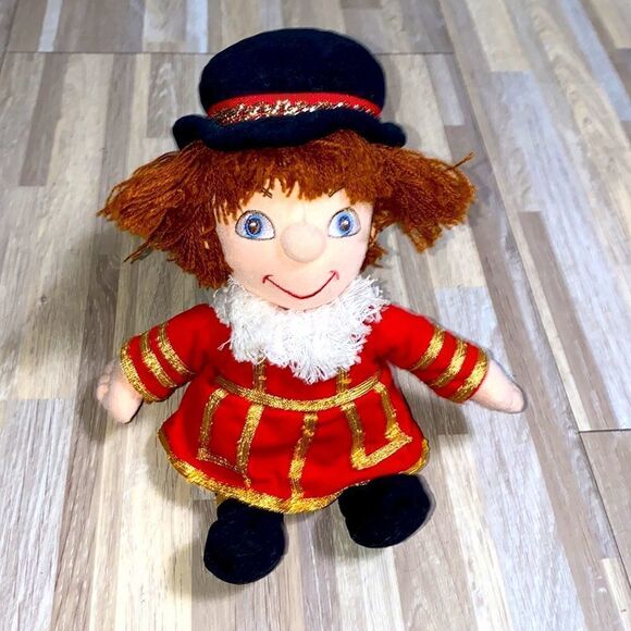 Disney Its a Small World England Bean Bag Stuffed British Boy Doll Attraction - Picture 5 of 5